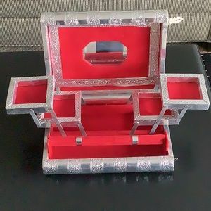 Silver metal embossed jewelry box handmade in India